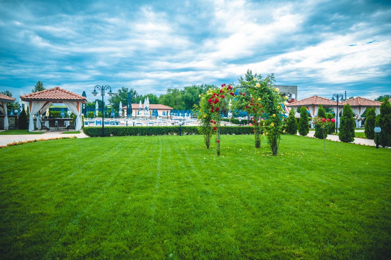 Spa Kompleks Raiski Kat Dimitrovgrad  Buitenkant foto