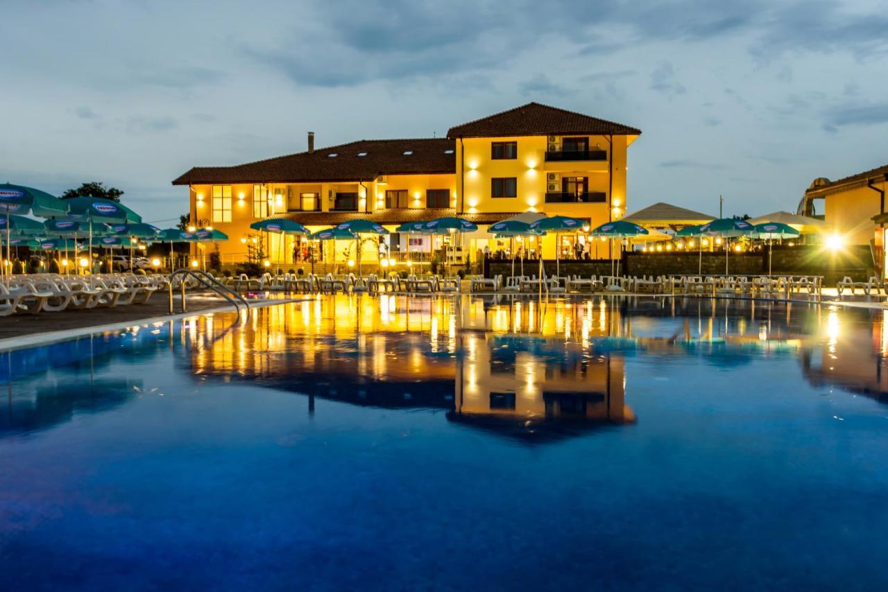 Spa Kompleks Raiski Kat Dimitrovgrad  Buitenkant foto