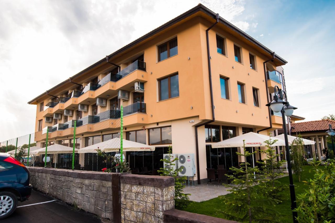 Spa Kompleks Raiski Kat Dimitrovgrad  Buitenkant foto