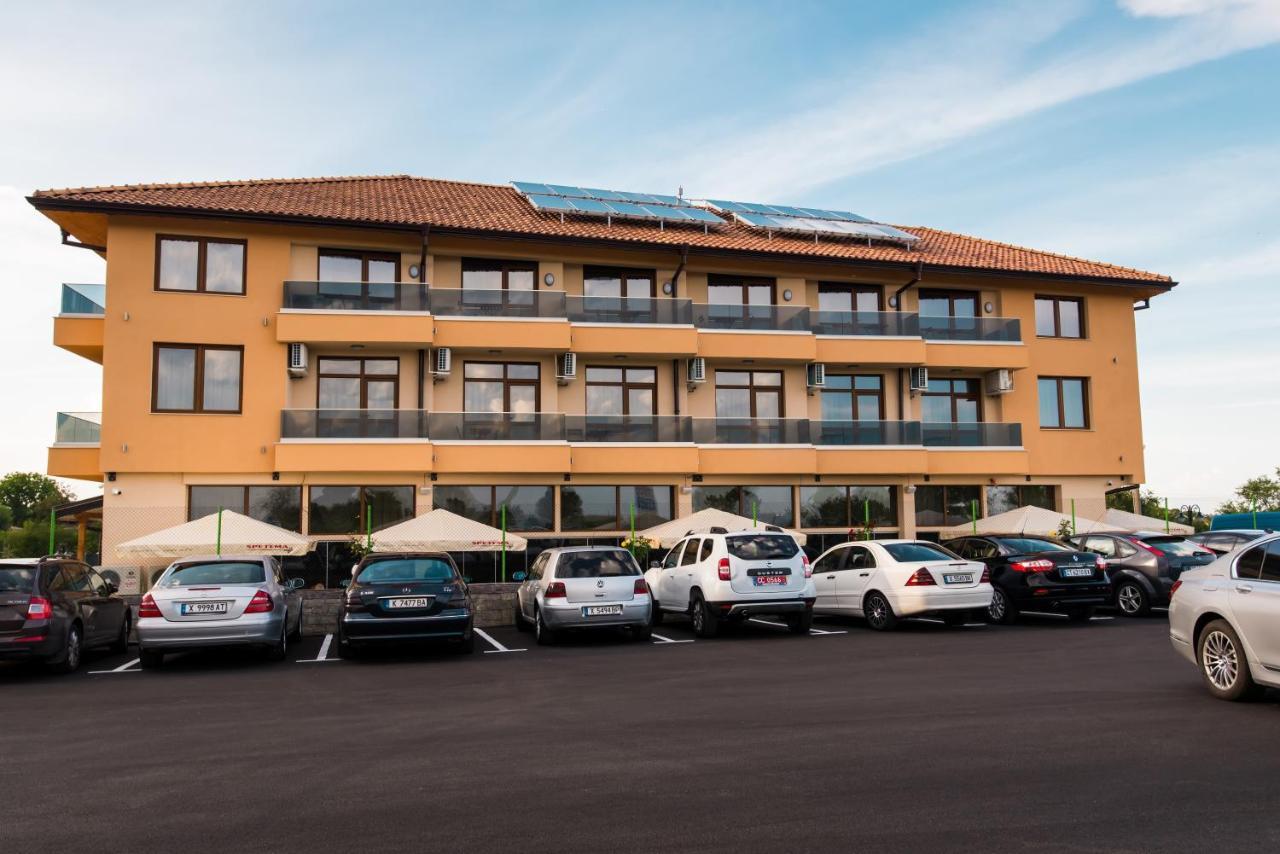 Spa Kompleks Raiski Kat Dimitrovgrad  Buitenkant foto