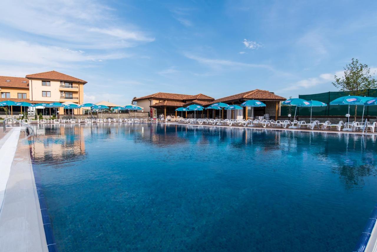 Spa Kompleks Raiski Kat Dimitrovgrad  Buitenkant foto