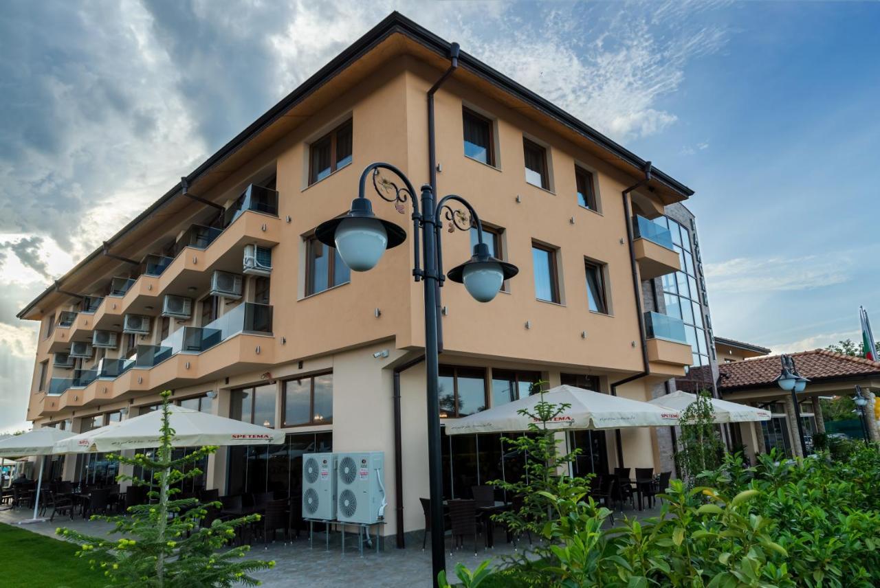 Spa Kompleks Raiski Kat Dimitrovgrad  Buitenkant foto