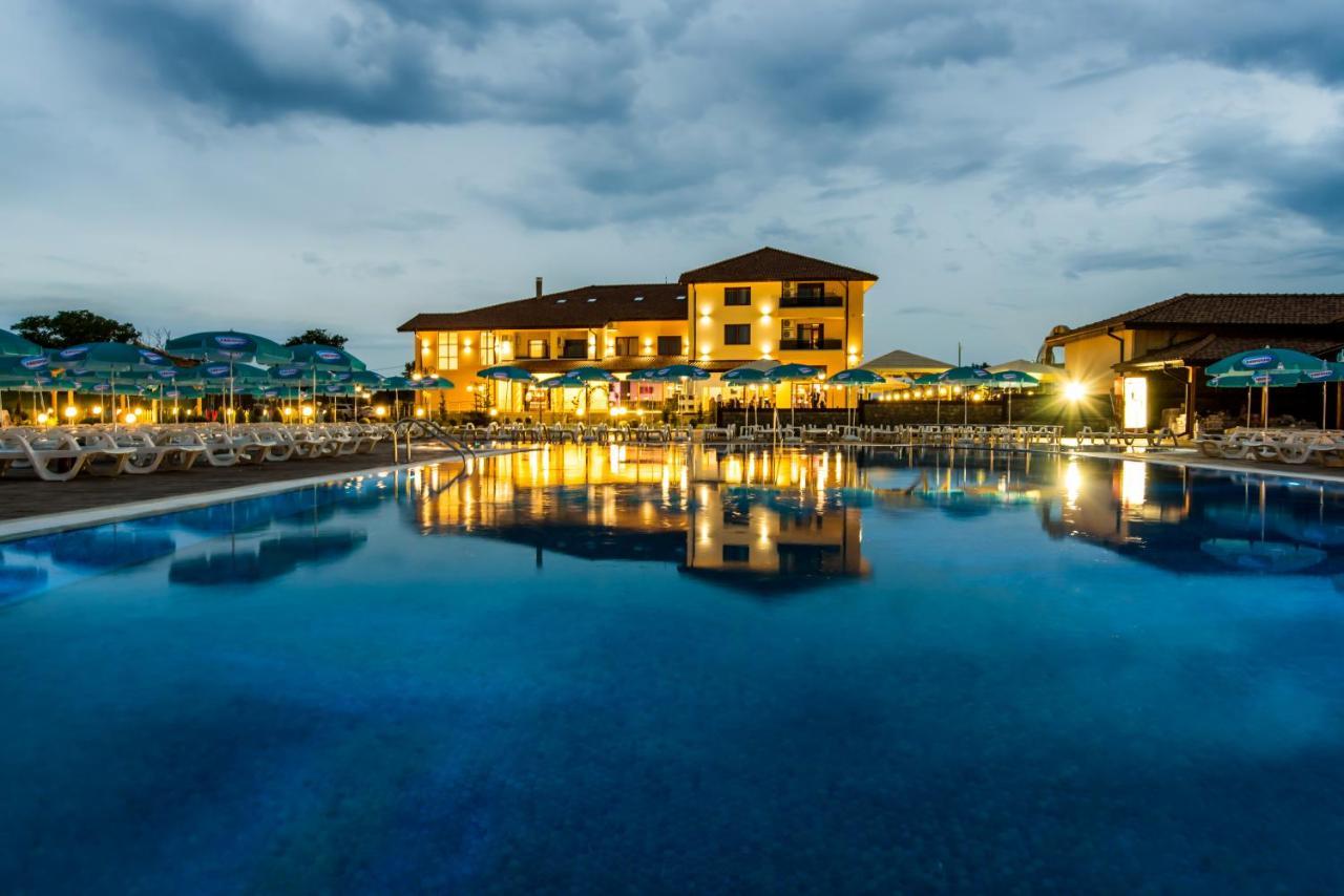 Spa Kompleks Raiski Kat Dimitrovgrad  Buitenkant foto