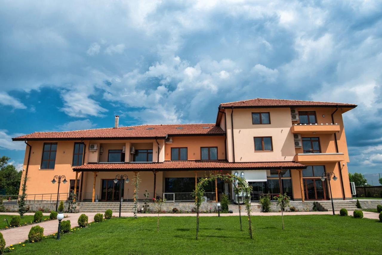 Spa Kompleks Raiski Kat Dimitrovgrad  Buitenkant foto