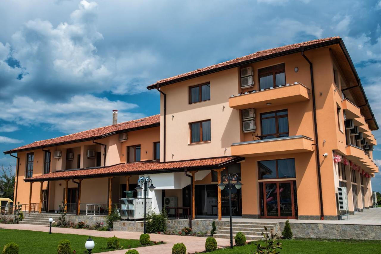 Spa Kompleks Raiski Kat Dimitrovgrad  Buitenkant foto