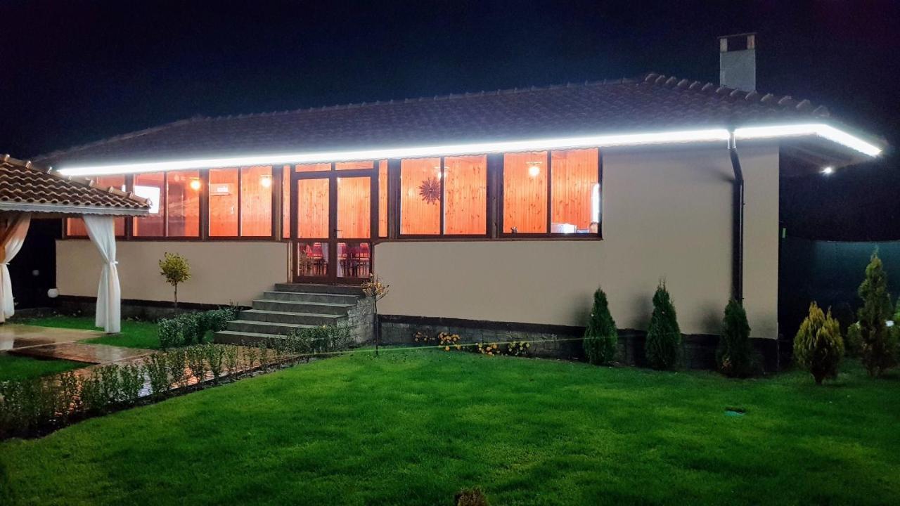 Spa Kompleks Raiski Kat Dimitrovgrad  Buitenkant foto